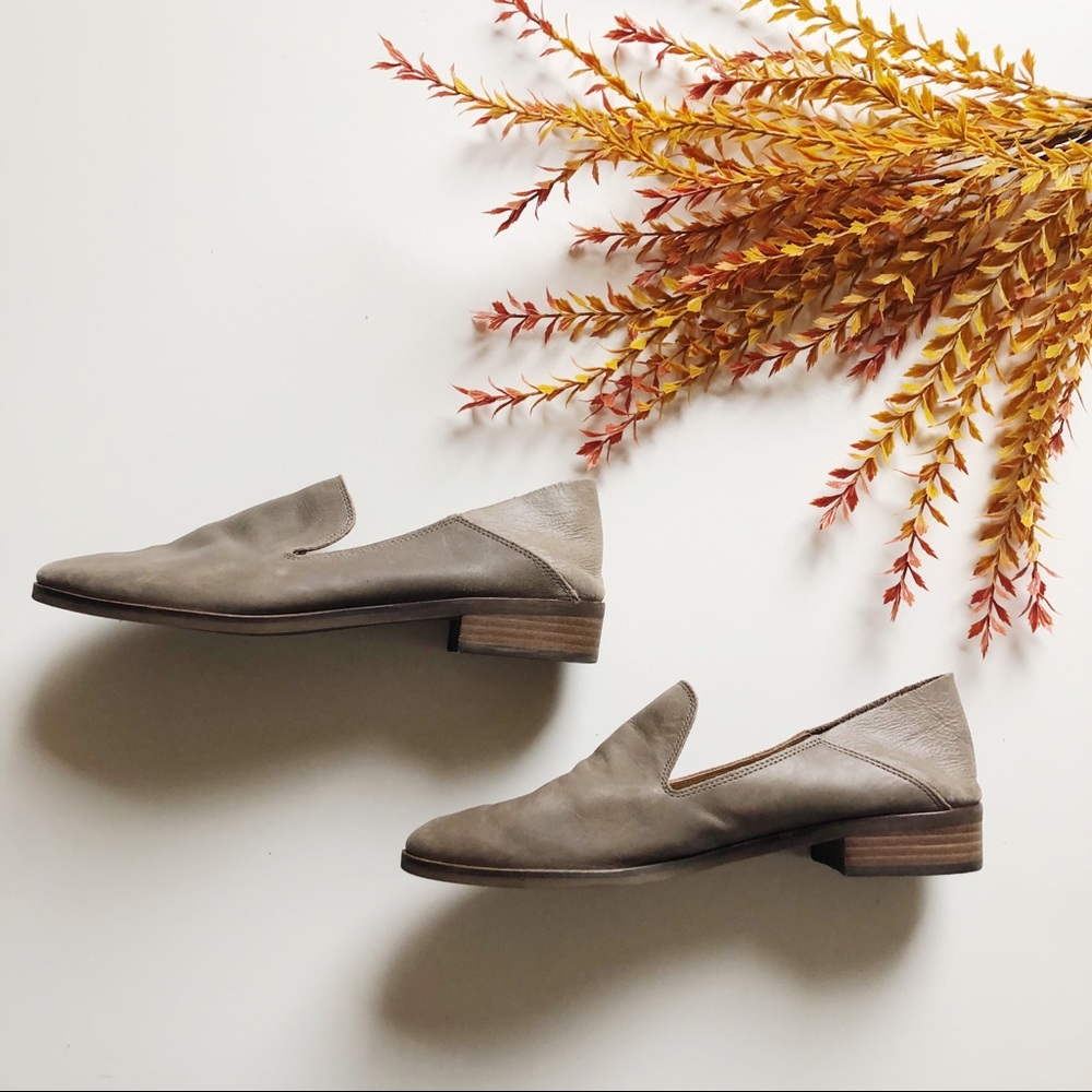 Lucky Brand Cahill Flat